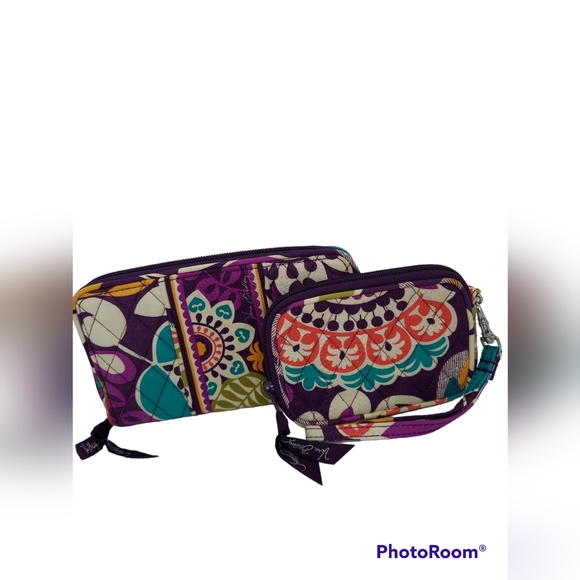 Vera Bradley Handbags - Vera Bradley Wallet / Wrislet Set